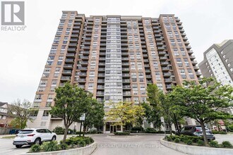 Building Photo - 55 Strathaven Dr
