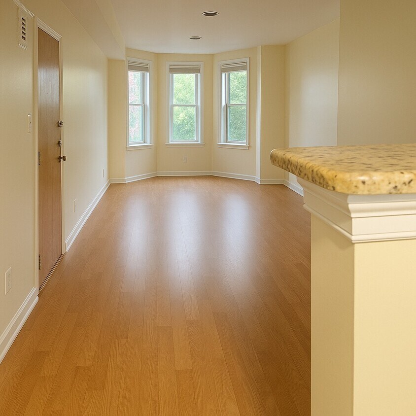 Foto principal - 305 E 9th St