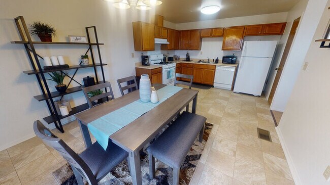 Foto del edificio - 372 Norbeck Ct