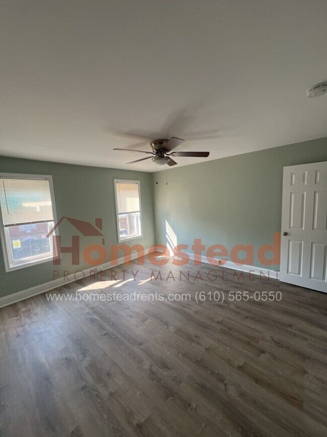 Building Photo - 2 Bedroom 1.5 Bathroom Home!