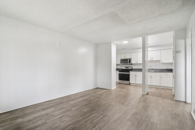 Building Photo - Los Olivos Apartments