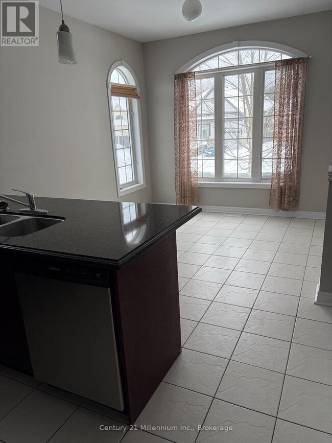 Building Photo - 170 41st St S