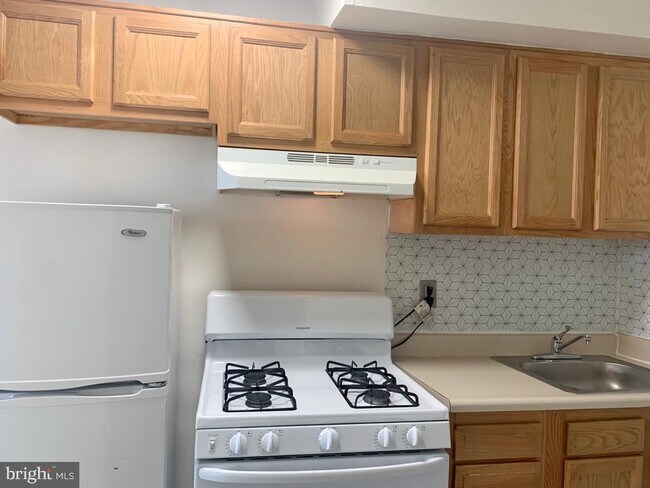 Foto del edificio - 114 W 25th St