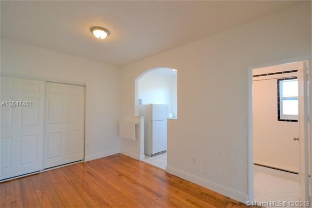 Foto del edificio - 7936 Harding Ave