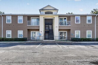 Building Photo - 7920 Merrill Rd