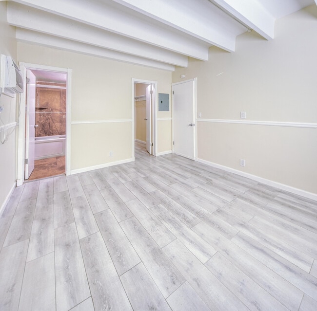 Foto del edificio - 1520 Lake Ave