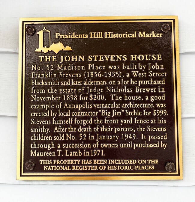 Placa de casa histórica - 52 Madison Pl
