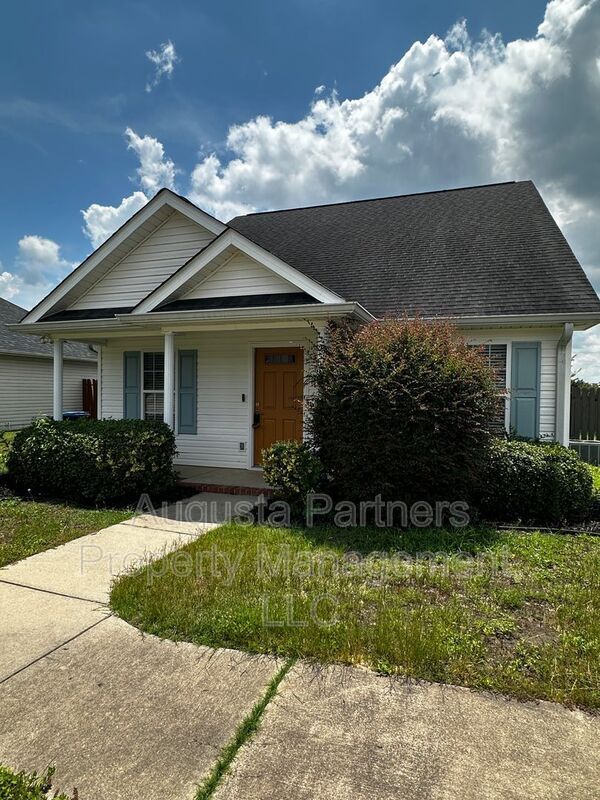 Building Photo - 2120 Whitney S Dr