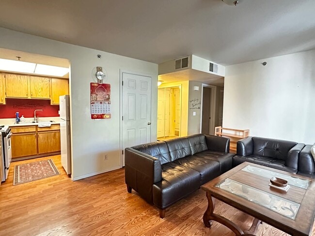 Downtown Salt Lake City Condo Now Available. - Downtown Salt Lake City Condo Now Available.