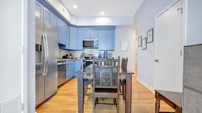 Foto del edificio - 1237 Kenyon St NW