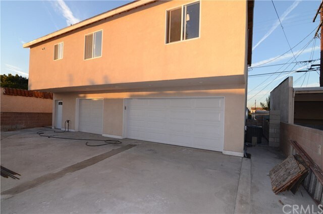 Foto principal - 1527 W 81st St
