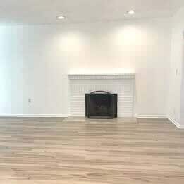 Building Photo - 905-907 SW 11th Ave