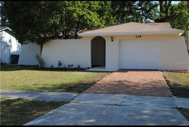 Foto del edificio - 119 N Alderwood St