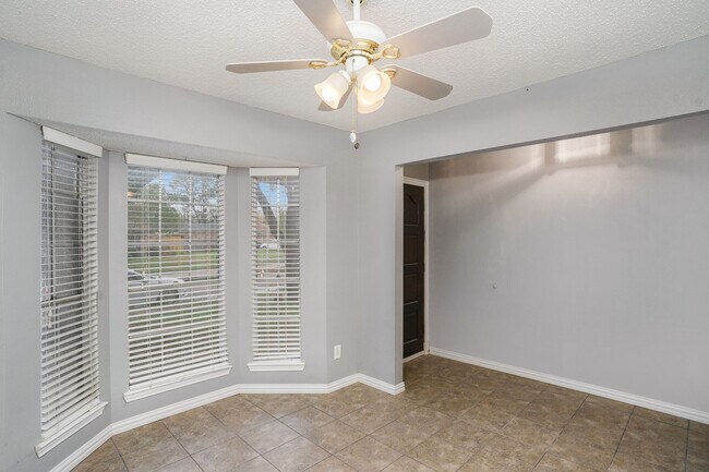 Foto del edificio - 17306 Fife Ln