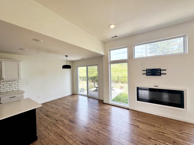 Foto del edificio - 4133 Snapdragon Dr