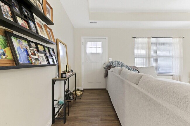 Foto del edificio - 5524 Sweetgum Cir