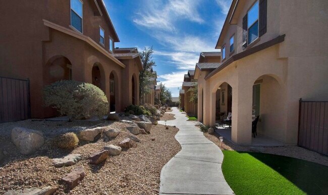Foto del edificio - 6708 Red Canyon Sage Ln
