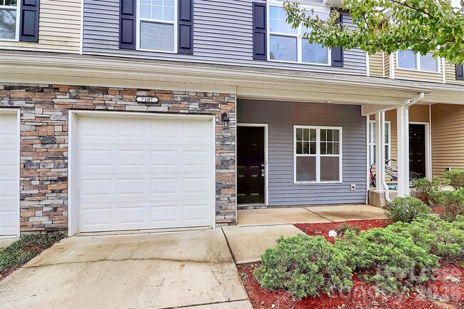 Building Photo - 7107 Adare Mews Rd