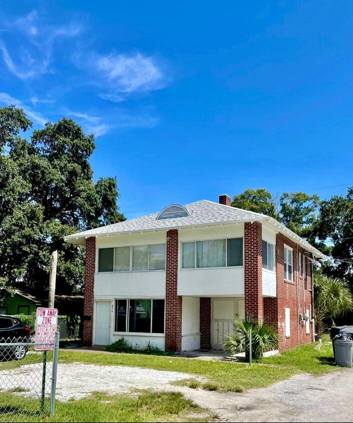 874 Duplex - 874 Duplex