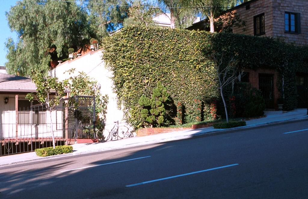Building Photo - 1330-1338 8th Ave