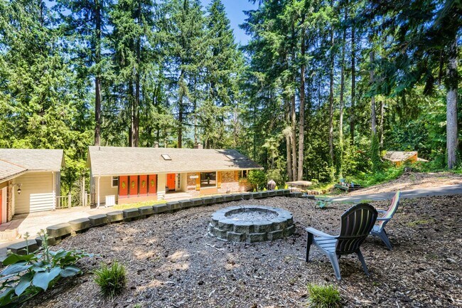 Building Photo - 3bd/1.75ba Issaquah Home