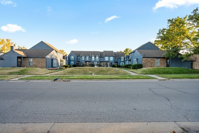 Building Photo - 4521 SW 33rd Terrace