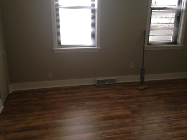 Bedr - 1206 Middle St