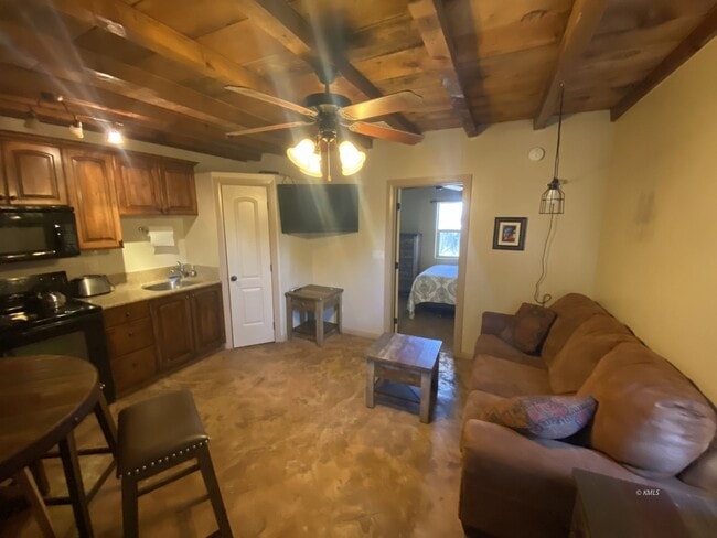 Building Photo - 143 E 100 S