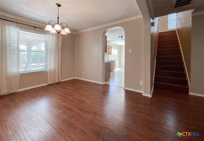 Building Photo - 2237 Stoneleigh Dr