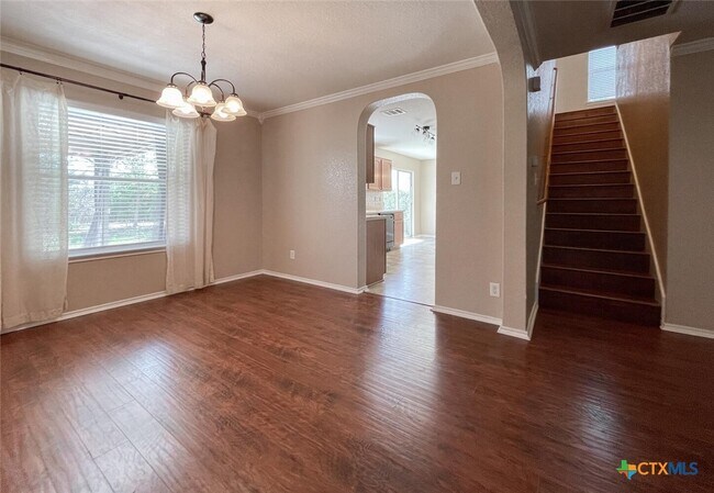 Foto del edificio - 2237 Stoneleigh Dr
