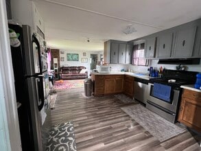 Building Photo - 112 Silsbee Ave