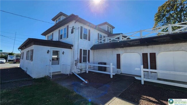 Building Photo - 4633 Lehigh Dr