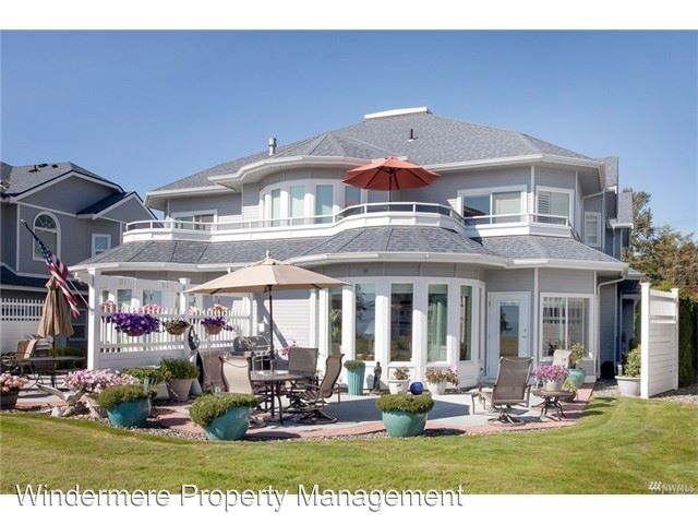 Primary Photo - 909 Marine Dr