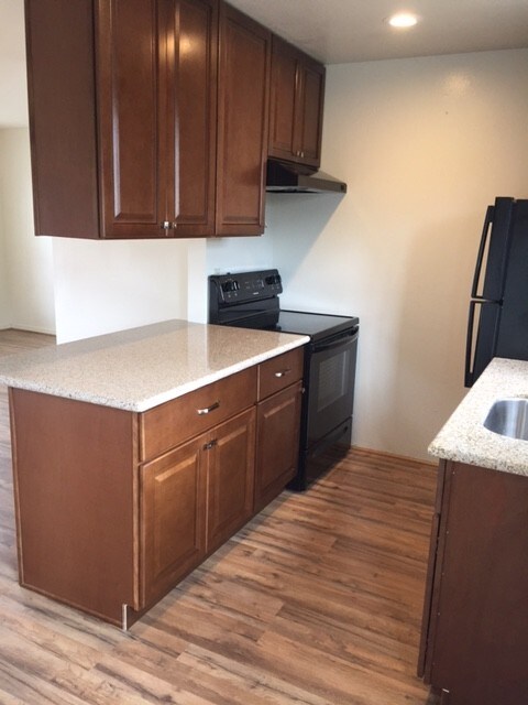 Foto principal - 4840 Harrison St