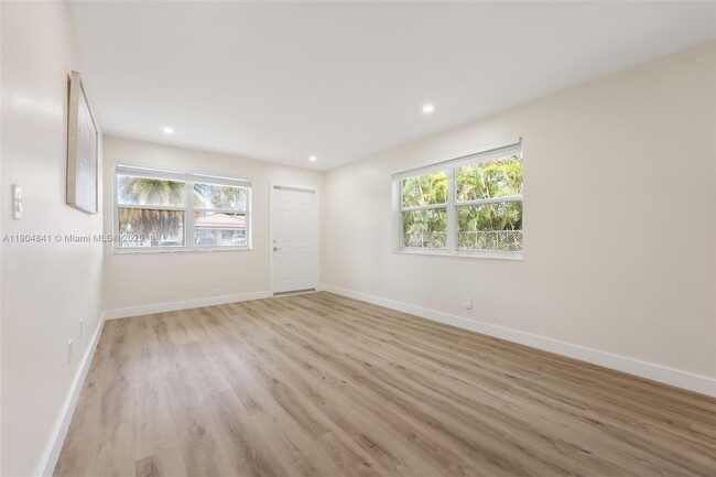 Foto del edificio - 3101 SW 19th St