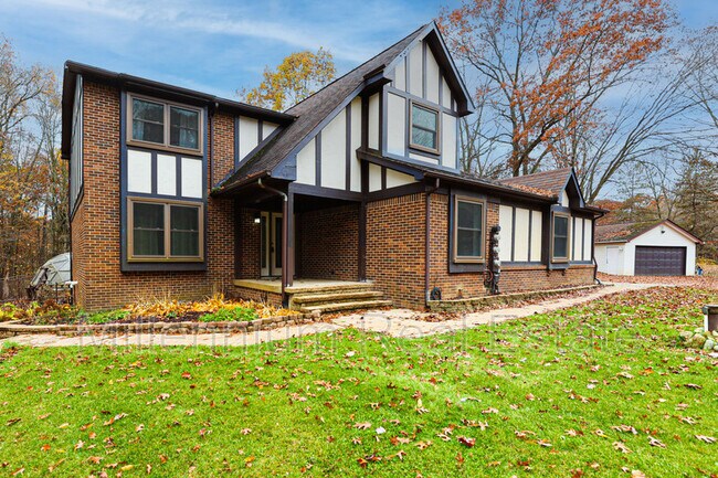 Building Photo - 11511 Clark Rd