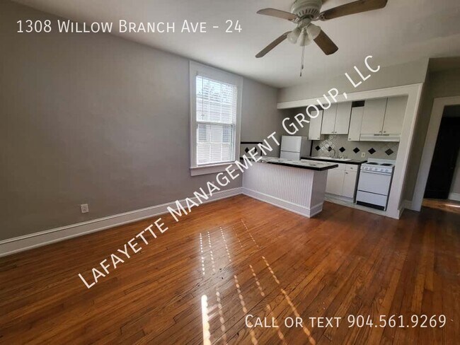 Foto del edificio - 1308 Willow Branch Ave