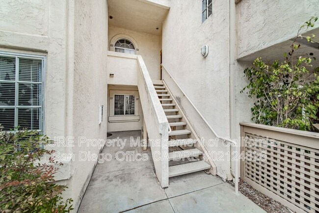 Foto del edificio - 750 Breeze Hill Rd