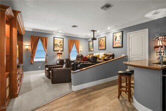 Building Photo - 649 Bow Line Dr