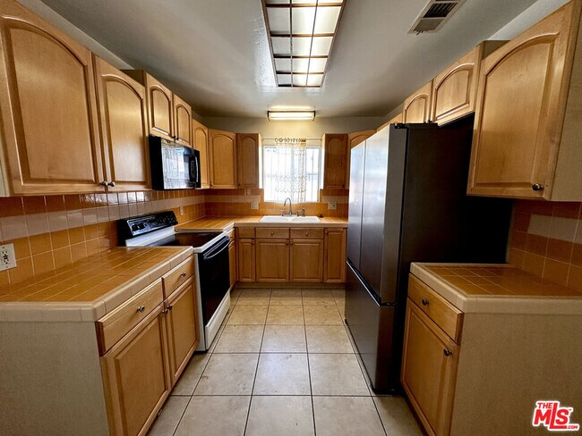 Foto del edificio - 4337 Prospect Ave