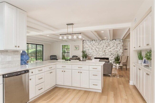 Building Photo - 4509 Old Orchard Dr
