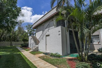 Building Photo - 94 Windtree Ln