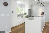 Primary Photo - 11211 Mitscher St