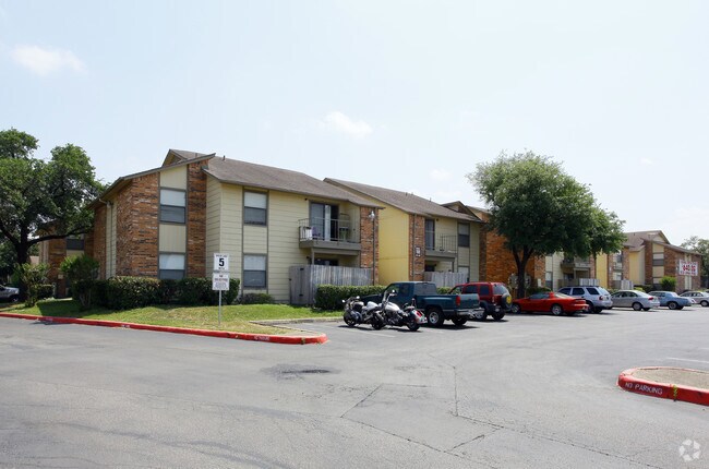 Foto del edificio - Townwood Apartments