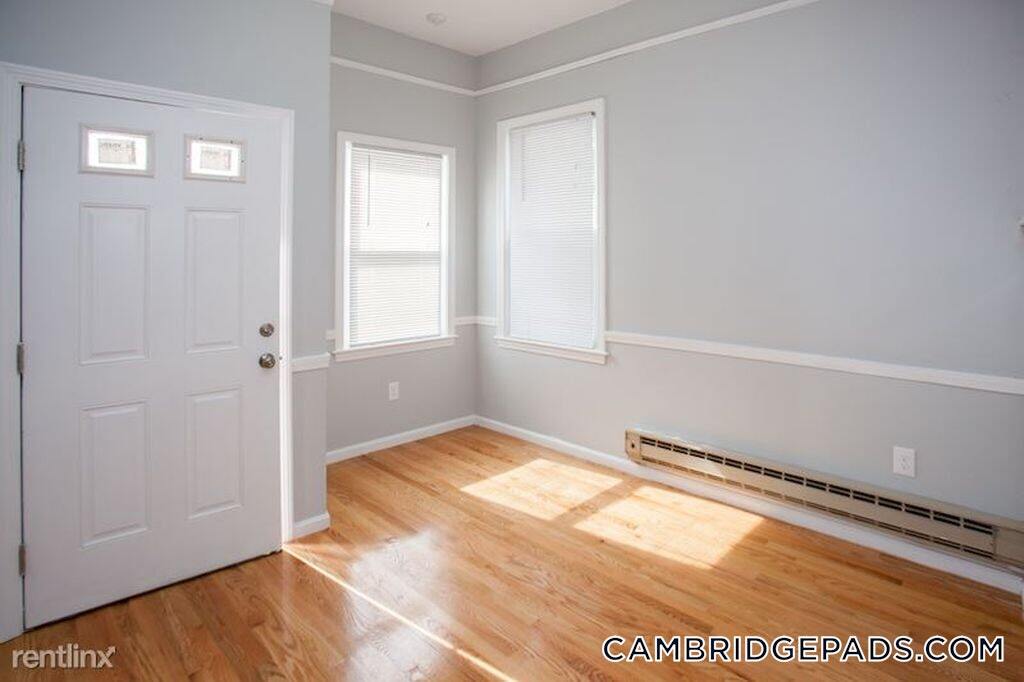 Foto del edificio - 173 Rindge Ave