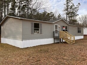 Building Photo - 113 Willow St