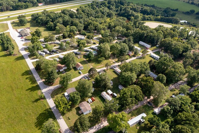 Building Photo - 8380 Countryside Dr. #16