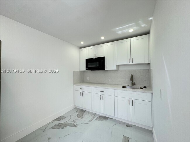 Foto del edificio - 10330 SW 35th St