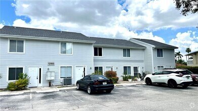 Building Photo - 13160 Kings Point Dr