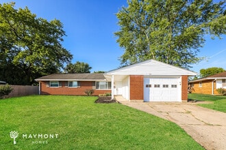 Building Photo - 333 Brownstone Dr